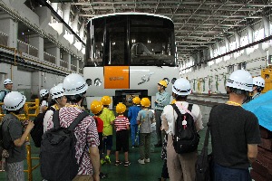 写真:見学ツアーの様子6
