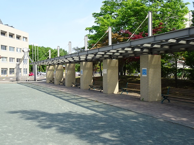 市民交流広場(バーゴラ)