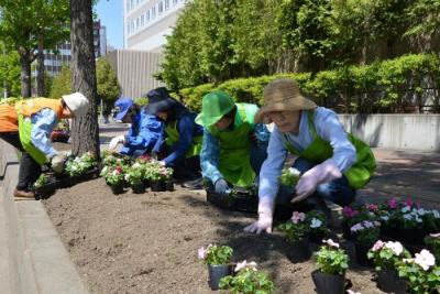 事例:植花活動への参加