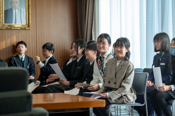 市長報告会前の子ども議員