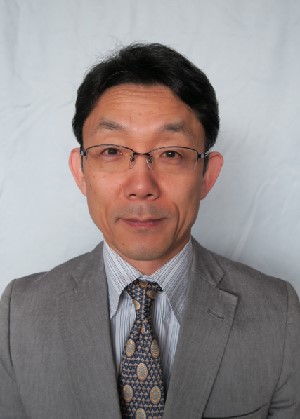道尻教育委員の顔写真