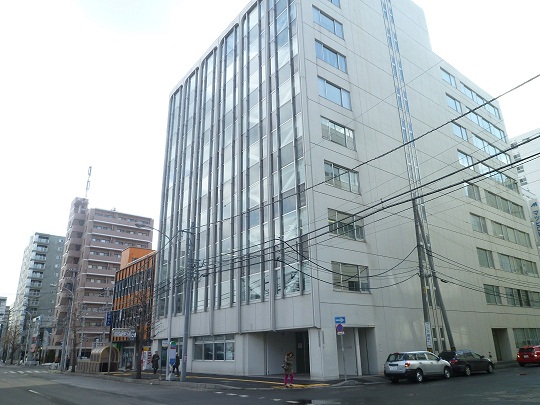 若者支援総合センターの外観