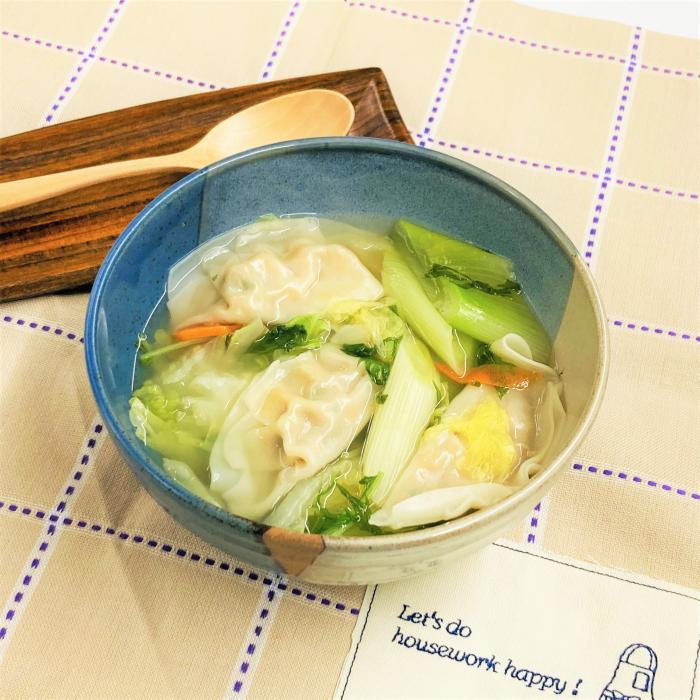 カット野菜で簡単!餃子スープの出来上がり写真