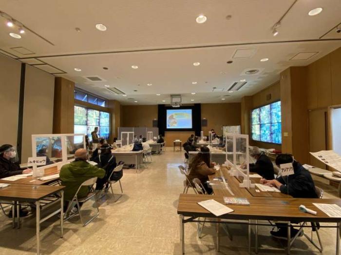 座学の様子(大人)