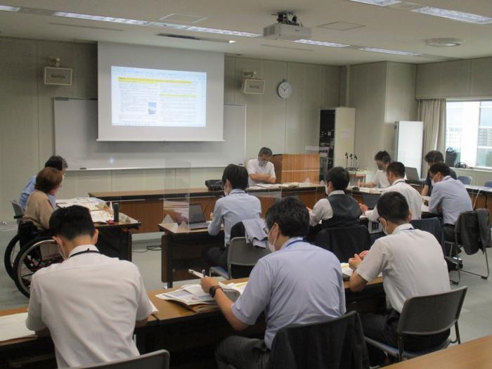 写真:第3回専門部会の様子