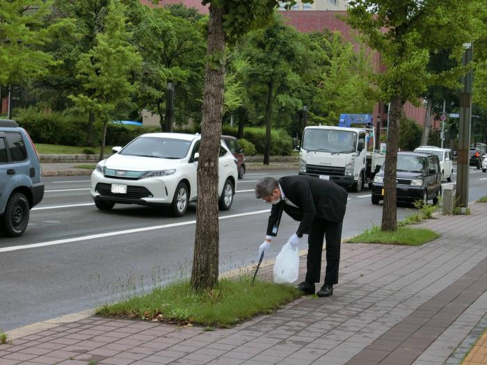 ごみ拾い1