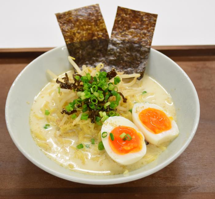 豆乳&牛乳の豚骨風ラーメンの写真