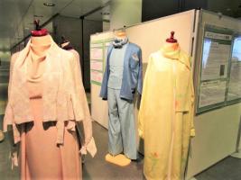 写真:旅立ちの衣装展示