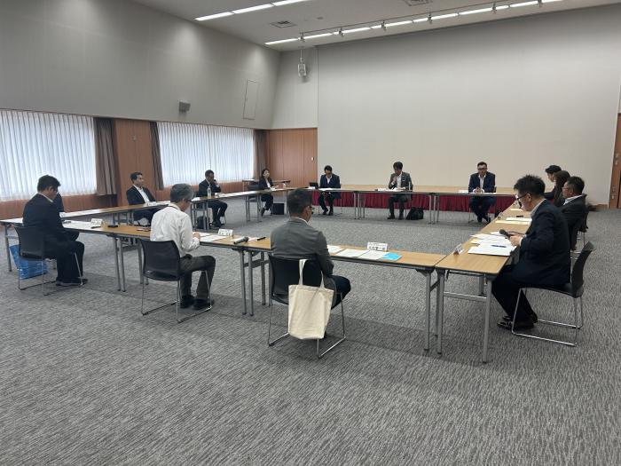 第5回官民まちづくりワーキンググループの様子1