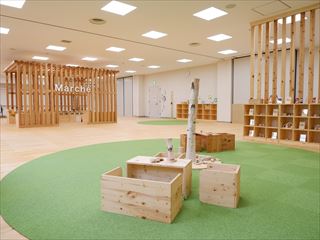 マルシェ全景