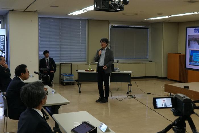 画像 秋元市長と桐生先生