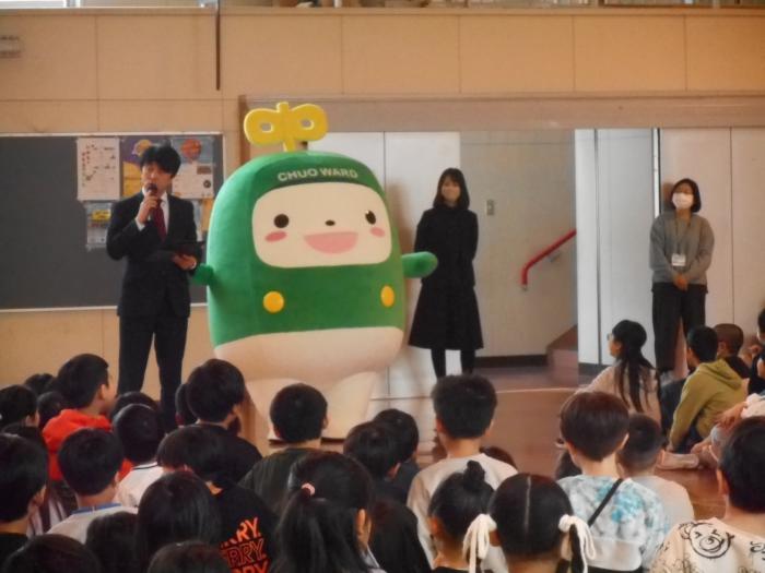 伏見小学校終業式