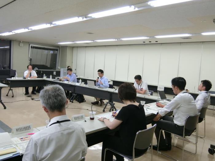 会議の様子1