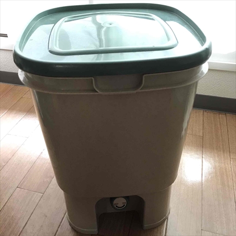 密閉式容器の写真