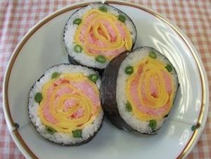 飾り巻き寿司「バラの花」