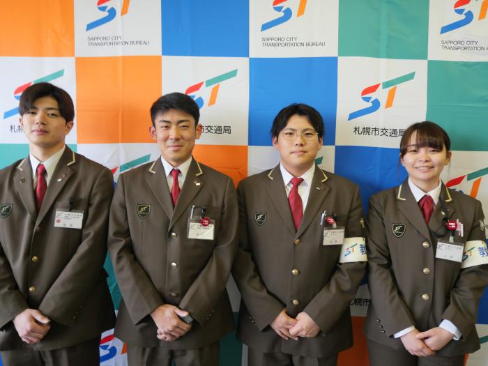 先輩職員1