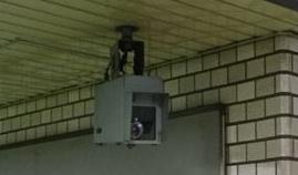 駅コンコースカメラ