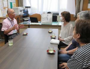 校長室での歓談の様子