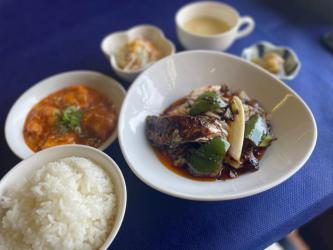 トンパさんのお料理です