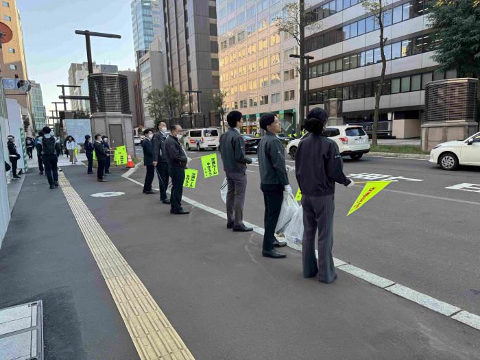 交通安全旗の波2
