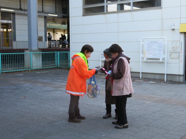 JR手稲駅北口での啓発