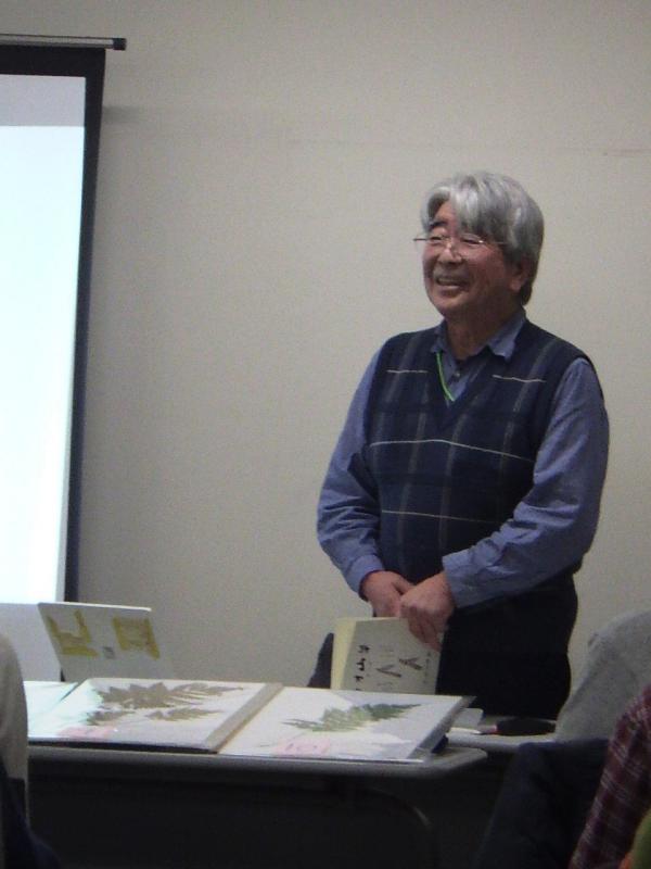 佐藤先生のミュージアムトークの様子