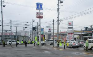 街頭啓発状況八軒6条東5丁目交差点その2