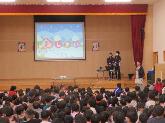 幼稚園、保育園での交通安全教室の様子1