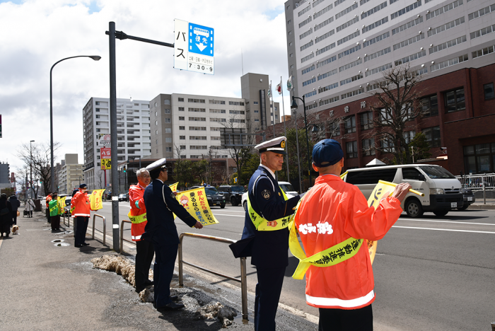 春の交通安全街頭啓発4
