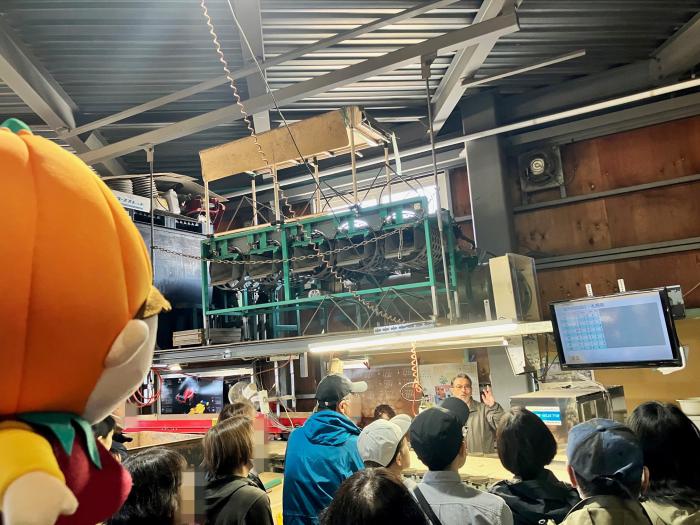 会場の様子を見るタッピー