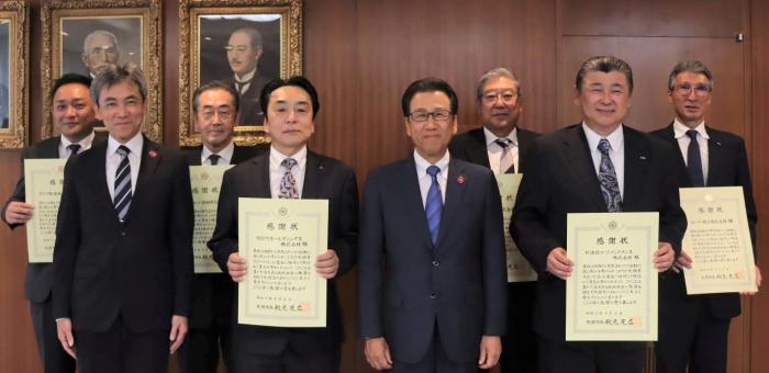 HRMホールディングス株式会社様、北海道ロードメンテナンス株式会社様、ロード機工株式会社様、北海道ロード運輸株式会社様、大善建設株式会社様、ダイワ整備機工株式会社様の写真