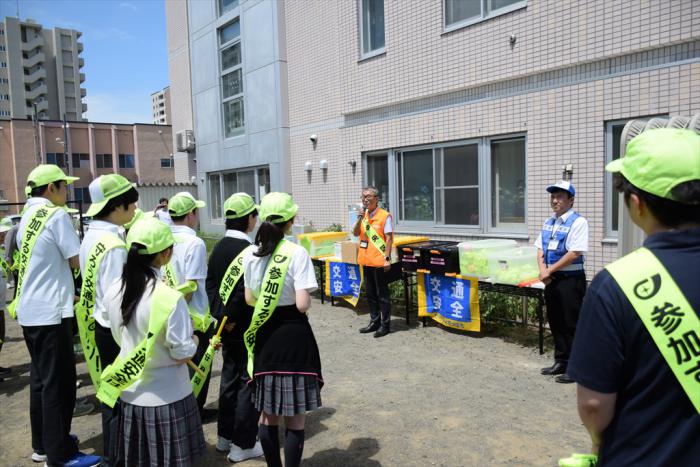 街頭啓発の様子3