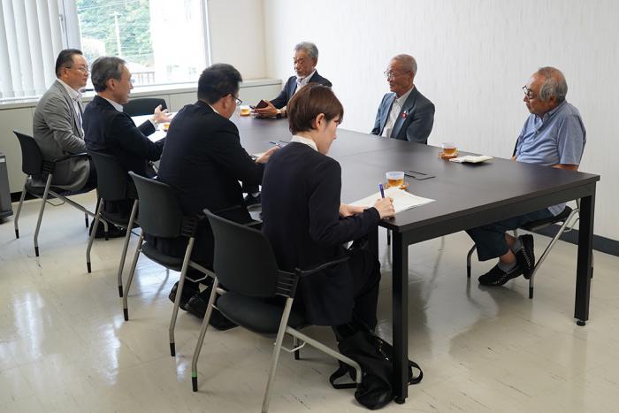 懇談会の様子