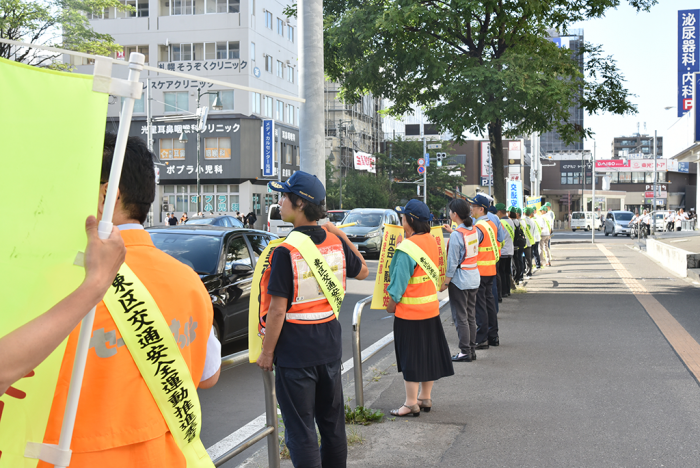 夏の交通安全街頭啓発4