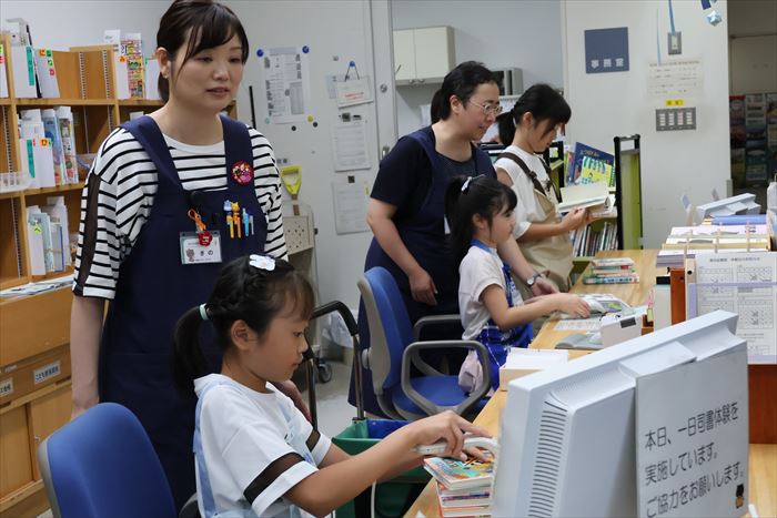 清田図書館一日司書体験1