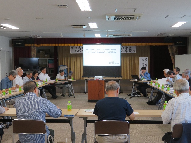 富丘西宮の沢会館での合同懇談会の様子1