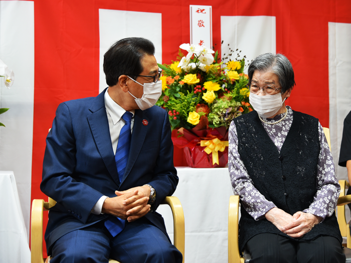 敬老祝品贈呈訪問3