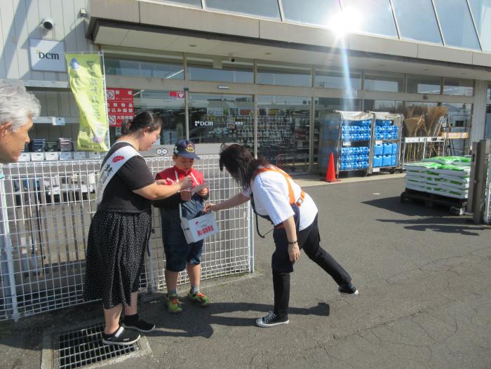 街頭募金(ホーマック)
