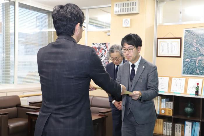 感謝状贈呈の様子