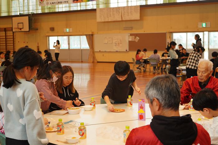 会食の様子