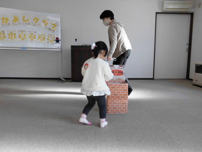 煙突にボール