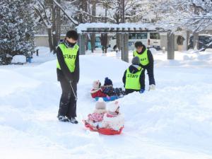 汽車ごっこ