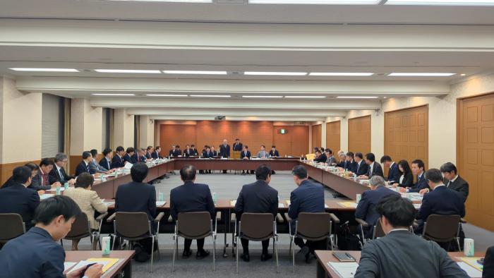 総会の様子