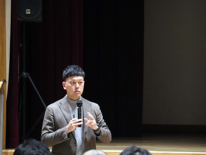 講師の川内氏