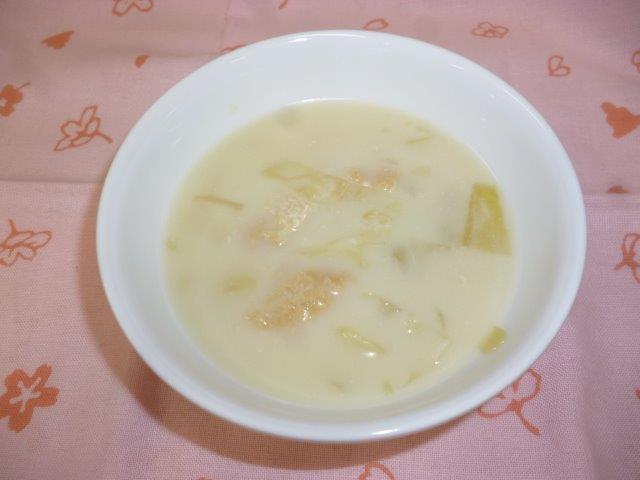 豆乳味噌汁の写真