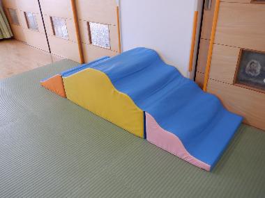 「こあらの部屋」坂マット