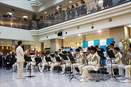 写真：サンピアザでの厚別消防署予防行事の演奏会