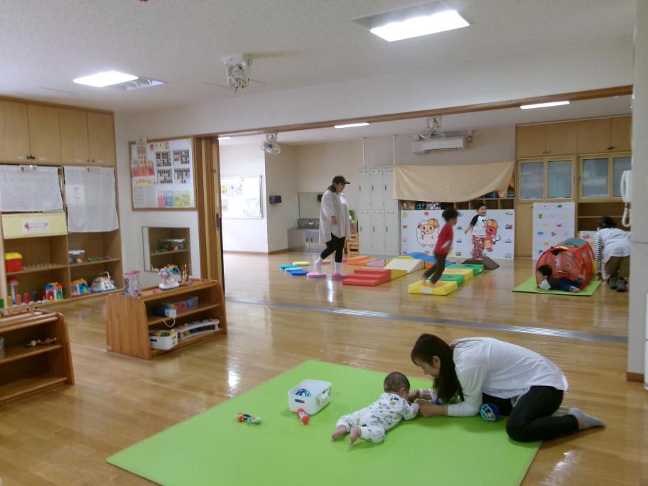 りんごのへやの室内の様子
