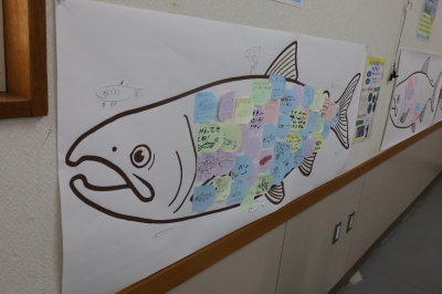 サケ稚魚体験放流2