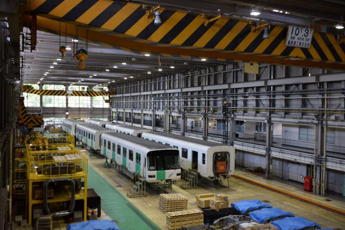 南車両基地の様子